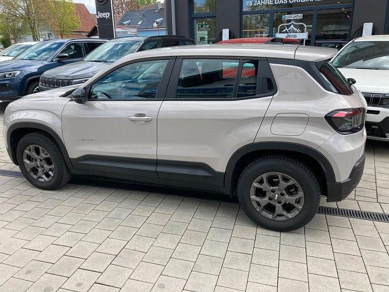 Gebraucht Jeep Avenger Longitude 101 PS (74 kW) 2024 Beige SUV
