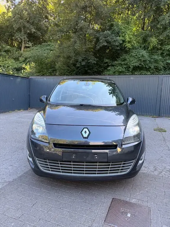 Gebraucht Renault Grand Scénic III Dynamique 131 PS (96 kW) 2011 Schwarz Van / Kleinbus