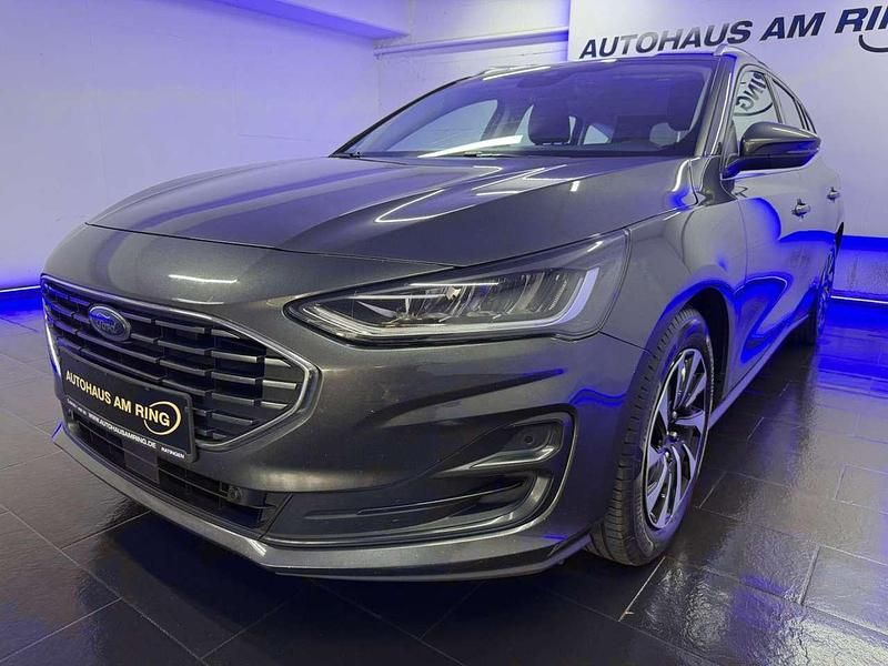 Gebraucht Ford Focus Titanium 120 PS (88 kW) 2022 Grau Kombi