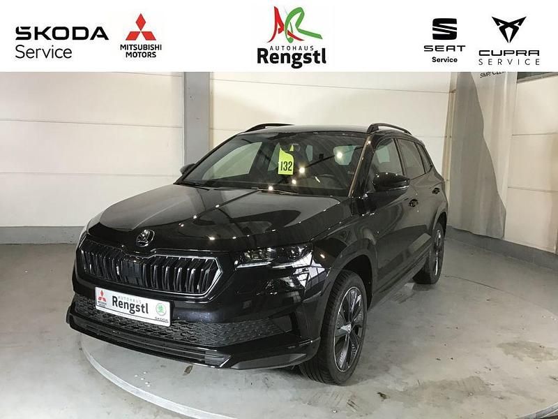 Schwarz Gebraucht 2024 Skoda Karoq SportLine SUV | 30.490 € (Fairer Preis) - Bild 1/4