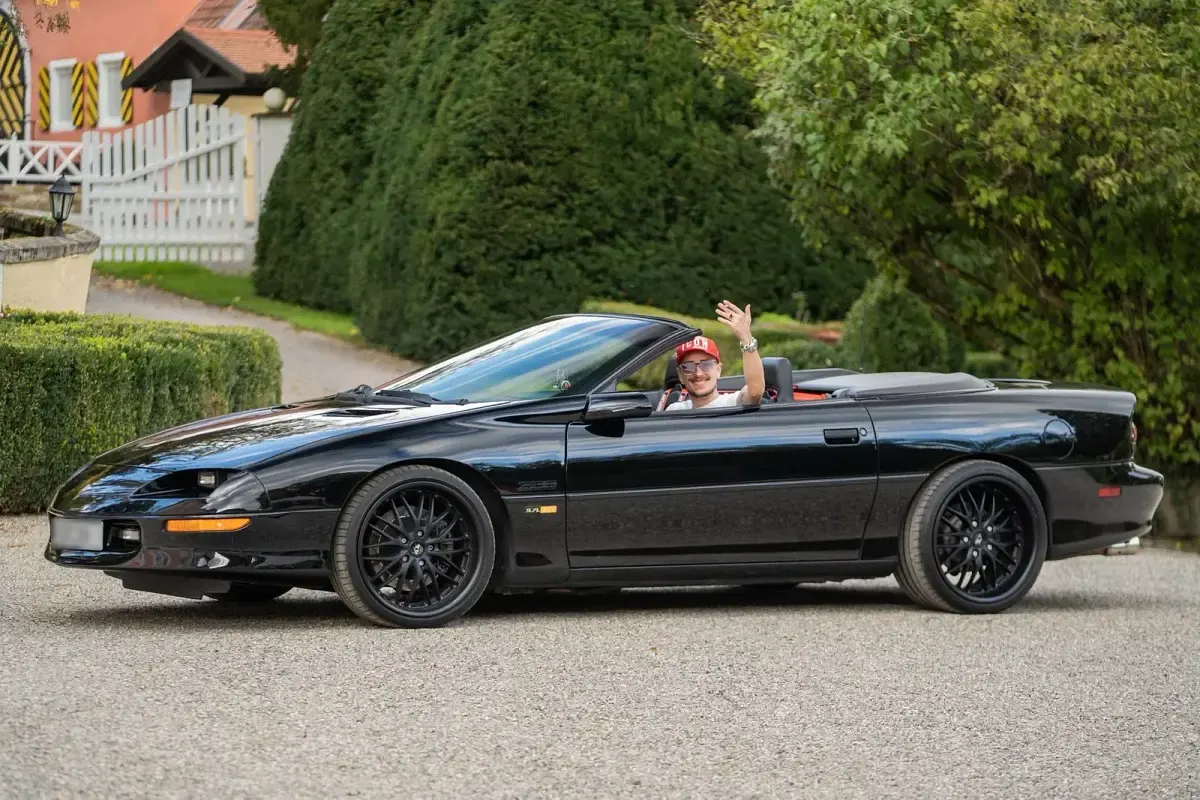 Gebraucht Chevrolet Camaro LT 288 PS (211 kW) 1996 Schwarz Cabrio