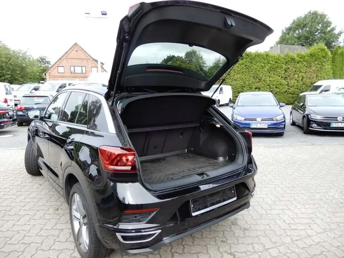 Gebraucht VW T-Roc Sportline 150 PS (110 kW) 2019 Deep black SUV