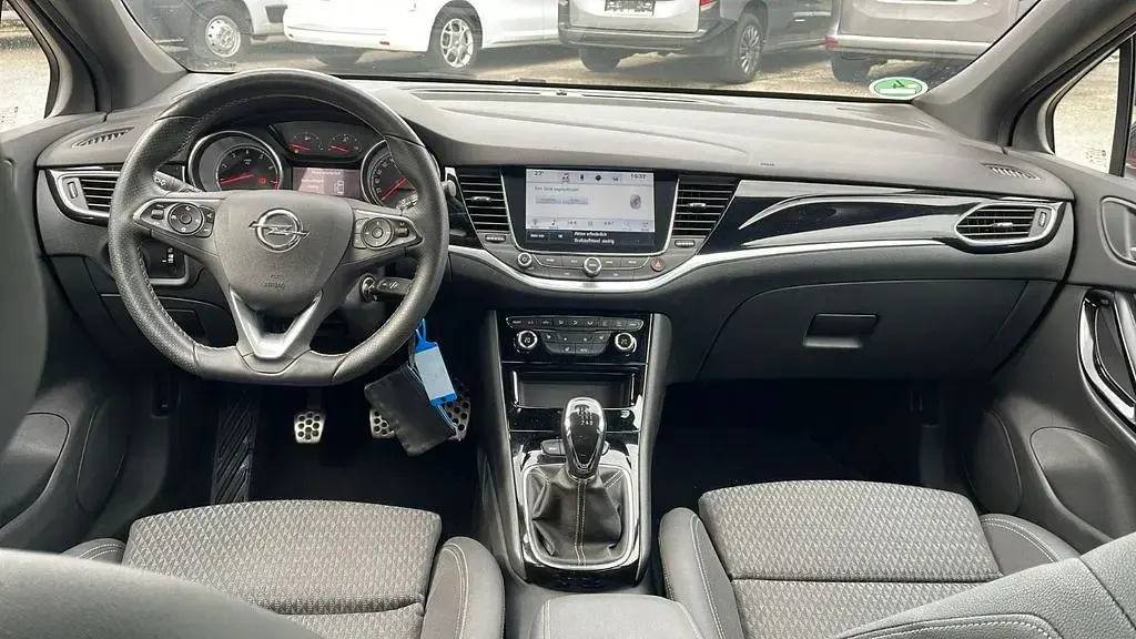 Gebraucht Opel Astra Innovation 150 PS (110 kW) 2019 Rot Limousine