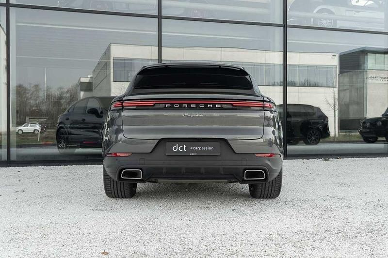 Gebraucht Porsche Cayenne 305 PS (224 kW) 2024 Grau SUV