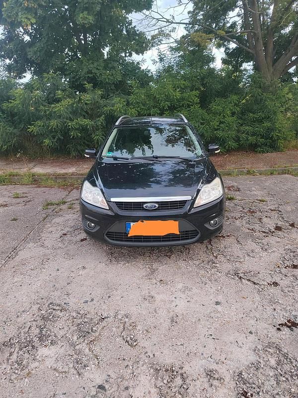 Schwarz Gebraucht 2008 Ford Focus Kombi | 3.700 € (Etwas zu teuer) - Bild 1/4