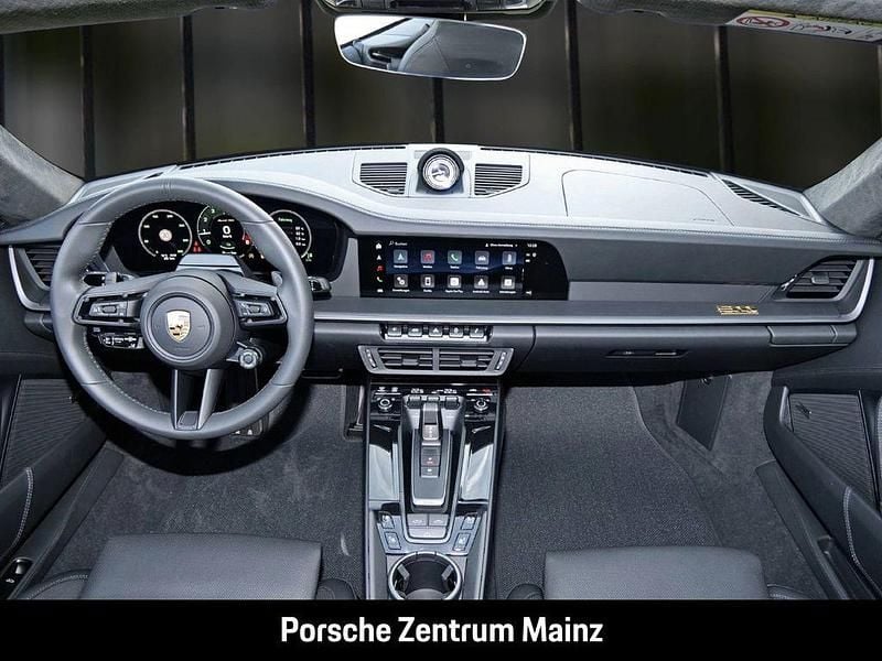 Neu Porsche 992 541 PS (397 kW) 2026 Grün Cabrio