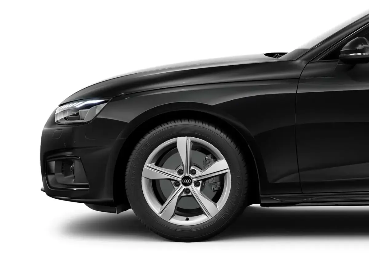 Gebraucht Audi A4 S-Line 150 PS (110 kW) 2024 Schwarz Kombi