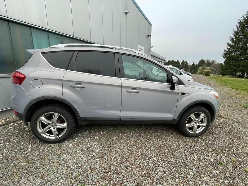 Gebraucht Ford Kuga Titanium 163 PS (119 kW) 2010 Micastonesilber metallic SUV