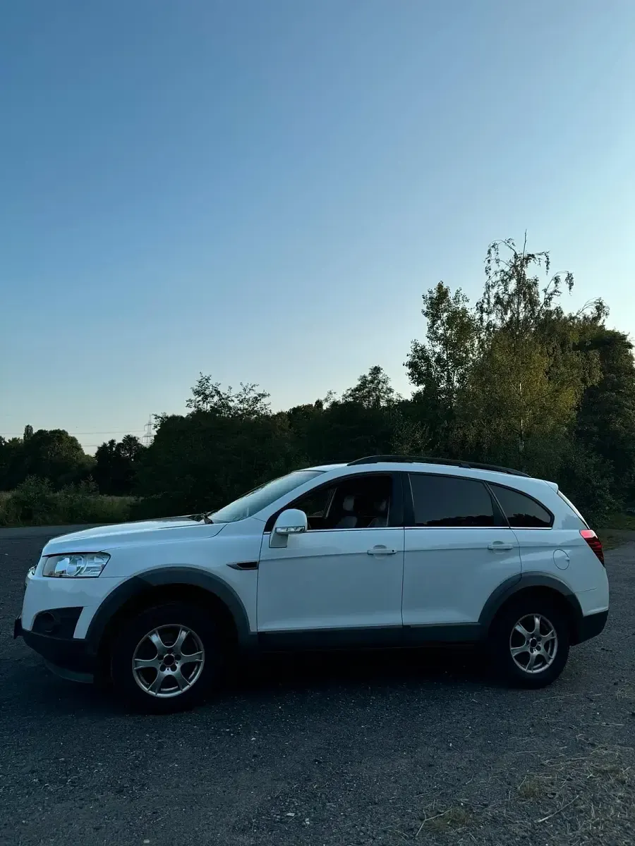 Gebraucht Chevrolet Captiva 163 PS (119 kW) 2012 Weiß SUV