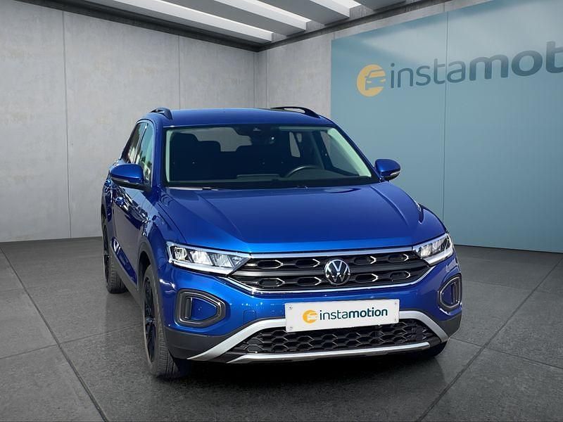 Second-hand VW T-Roc 110 CP (80 kW) 2022 Albastru SUV