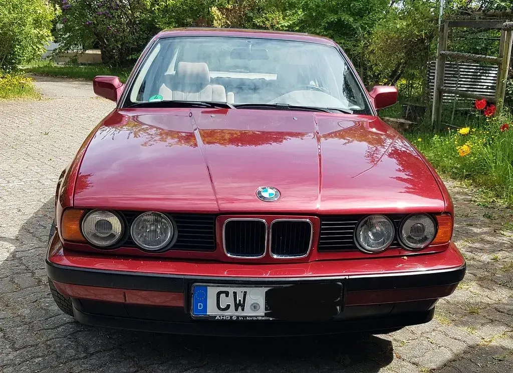 Gebraucht BMW 520 150 PS (110 kW) 1992 Rot Limousine
