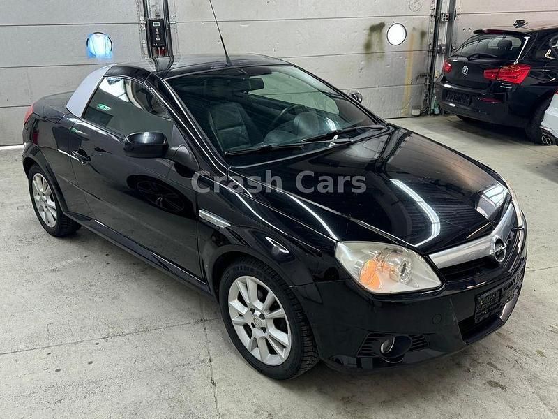Schwarz Gebraucht 2005 Opel Tigra Sport Cabrio | 2.290 € (Fairer Preis) - Bild 1/4