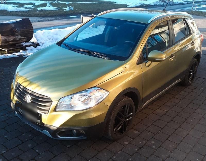 Gebraucht Suzuki SX4 S-Cross Comfort 120 PS (88 kW) 2013 Grün Kleinwagen