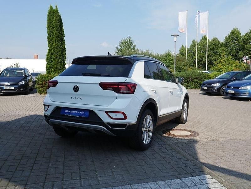 Gebraucht VW T-Roc Style 150 PS (110 kW) 2024 Weiß SUV