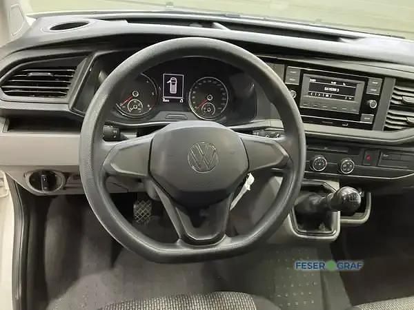 Gebraucht VW T6.1 110 PS (80 kW) 2021 Candyweiß Van