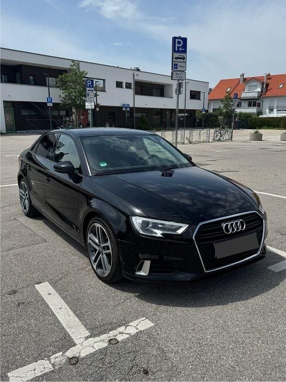 Schwarz Gebraucht 2019 Audi A3 Sport Limousine | 15.990 € (Superpreis) - Bild 1/4