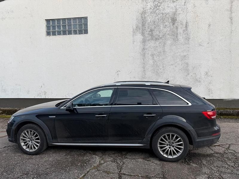 Gebraucht Audi A4 Allroad 163 PS (119 kW) 2017 Schwarz Kombi
