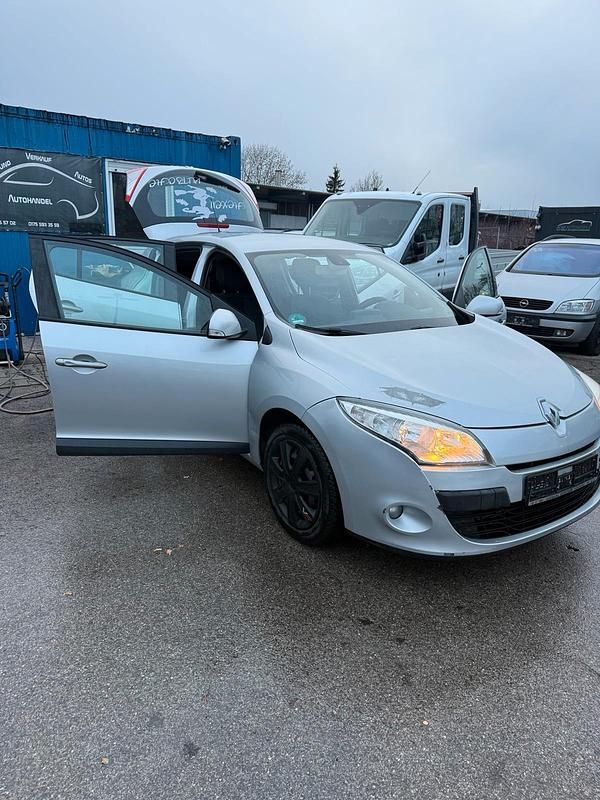 Gebraucht Renault Mégane 131 PS (96 kW) 2009 Grau Limousine