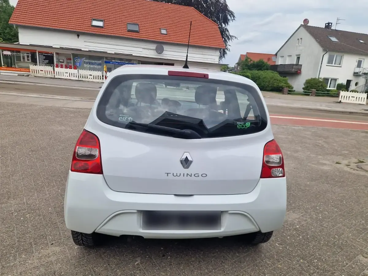 Gebraucht Renault Twingo 75 PS (55 kW) 2011 Weiß Kleinwagen