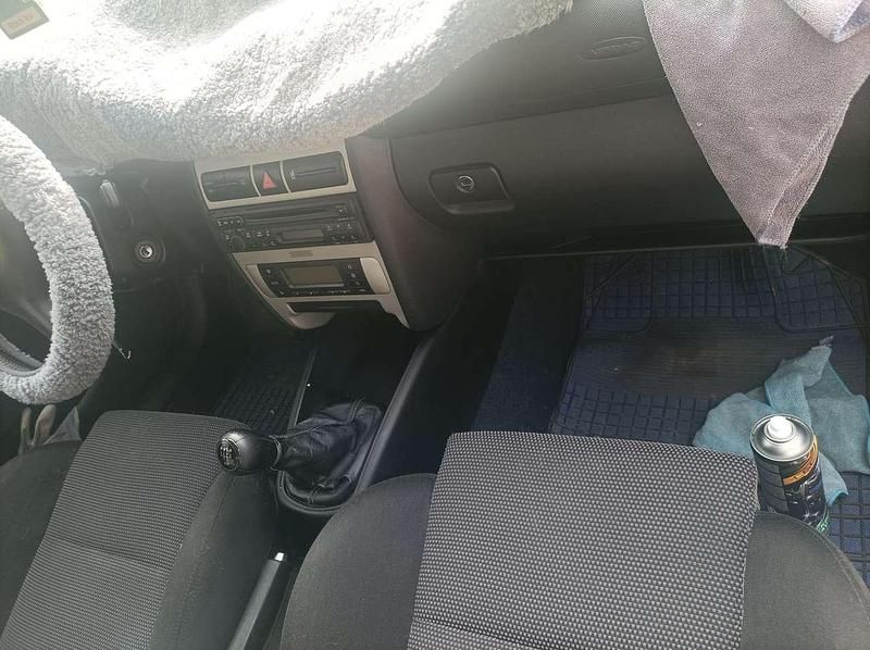 Gebraucht Seat Leon Stella 105 PS (77 kW) 2004 Kleinwagen