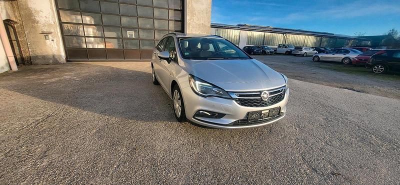 Gebraucht Opel Astra 136 PS (100 kW) 2018 Silber Kombi