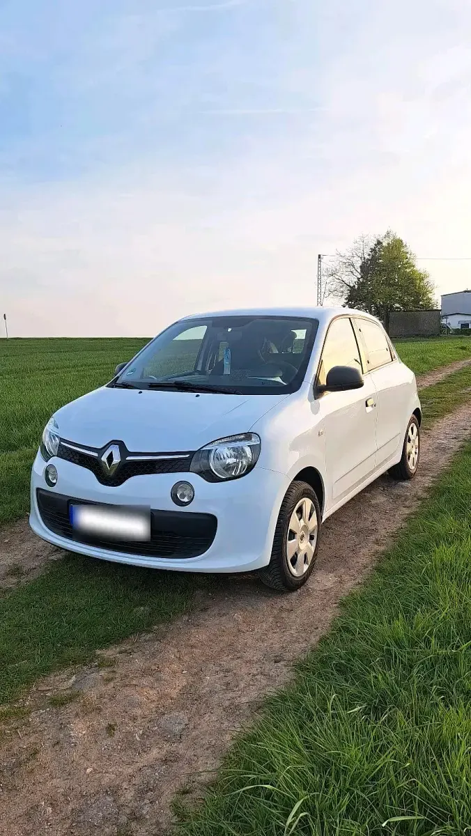 Gebraucht Renault Twingo 69 PS (50 kW) 2016 Weiß Kleinwagen