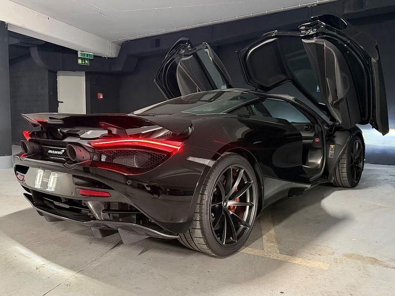 Gebraucht McLaren 720S 721 PS (530 kW) 2021 Schwarz Coupé