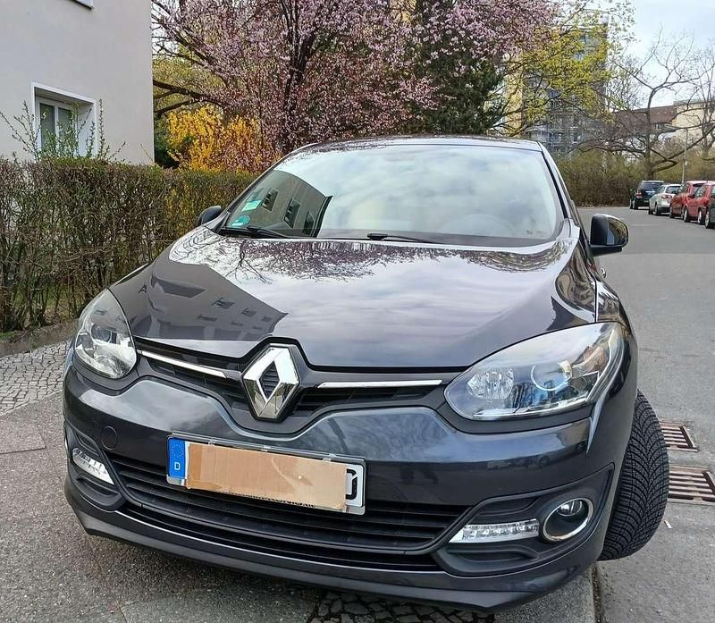 Gebraucht Renault Mégane 116 PS (85 kW) 2014 Grau Limousine