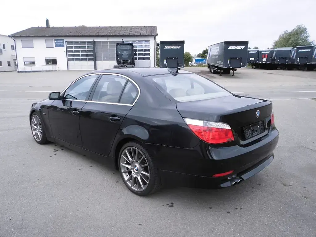 Brugt BMW 530 231 HK (169 kW) 2004 Sort Sedan