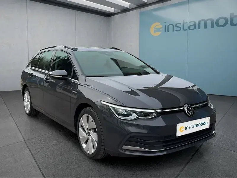 Gebraucht VW Golf VIII 150 PS (110 kW) 2021 Grau Kombi