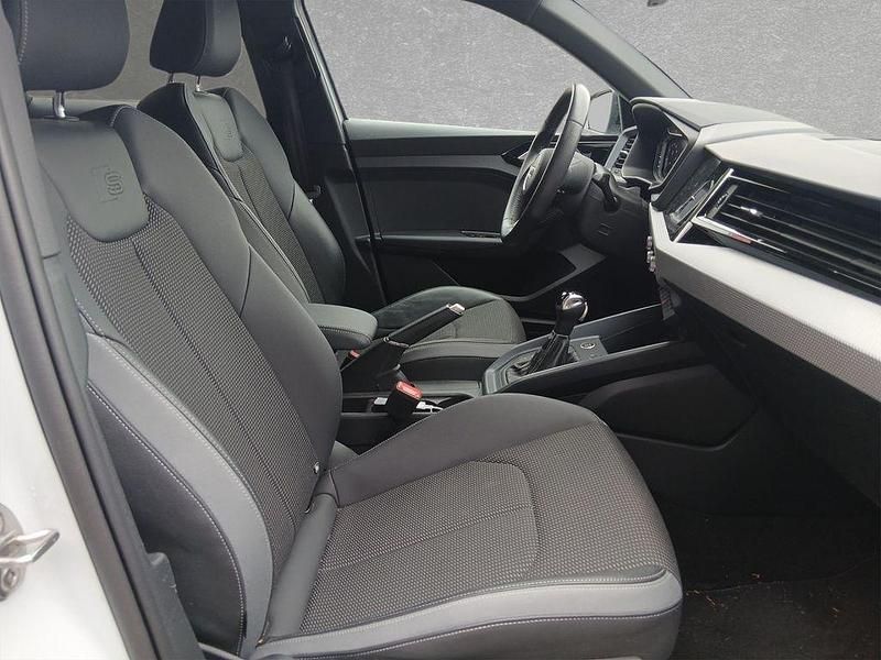 Gebraucht Audi A1 Sportback Advanced 150 PS (110 kW) 2020 Weiss Kleinwagen