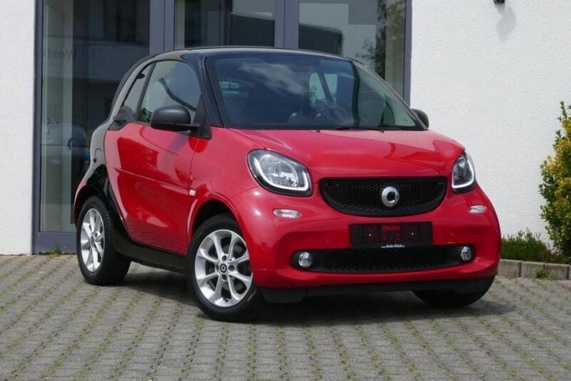 Rot Gebraucht 2019 Smart ForTwo Coupé Passion Coupé | 14.890 € (Fairer Preis) - Bild 1/4