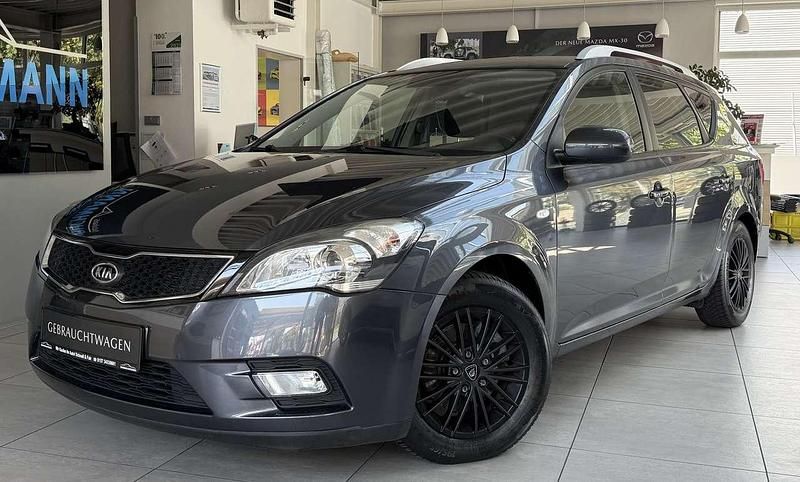 Piston grey Gebraucht 2012 Kia Ceed Sportswagon Edition 7 Kombi | 5.490 € (Fairer Preis) - Bild 1/4