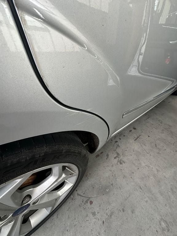 Gebraucht Ford Galaxy Titanium 200 PS (147 kW) 2013 Silber Van / Kleinbus