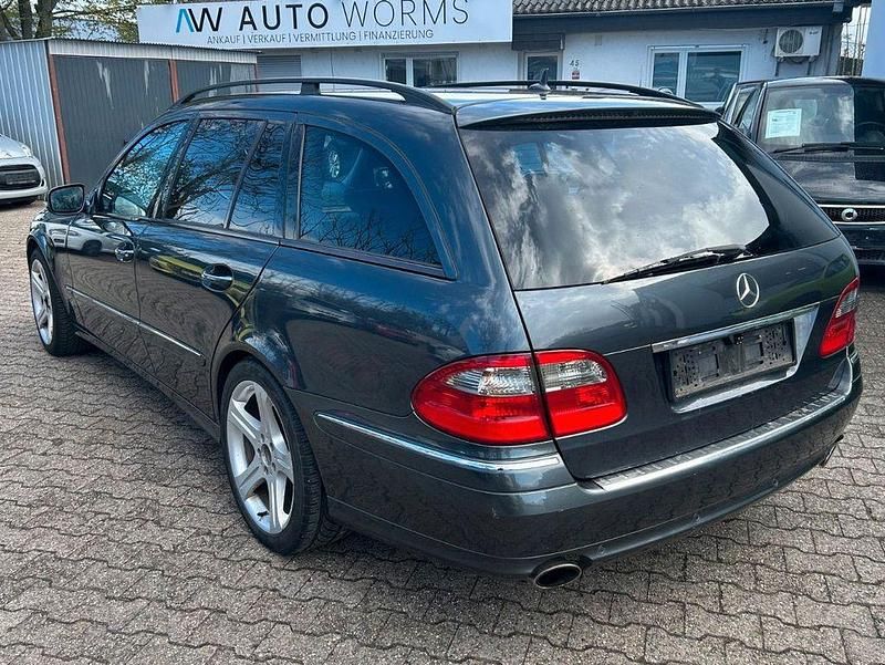 Gebraucht Mercedes E320 AMG 224 PS (164 kW) 2009 Grau Limousine