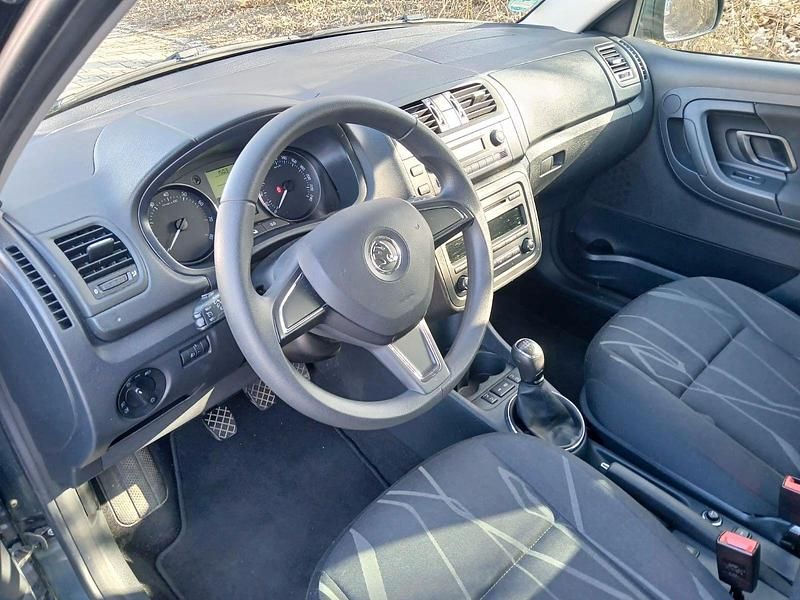 Gebraucht Skoda Fabia Fresh 86 PS (63 kW) 2014 Grau Kleinwagen