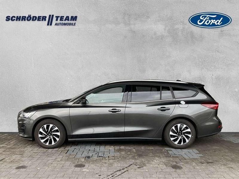 Gebraucht Ford Focus Titanium 116 PS (85 kW) 2025 Grau Kombi