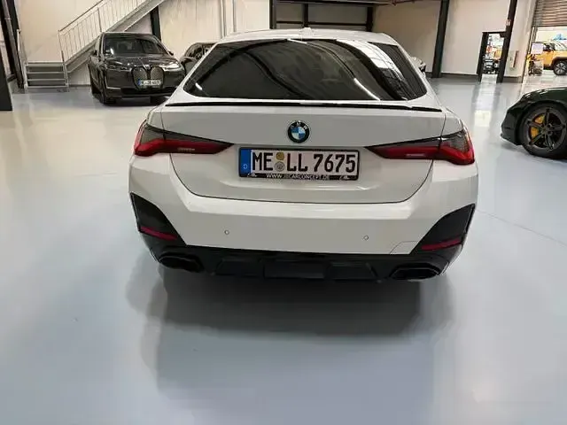 Gebraucht BMW M440 M Sport 374 PS (275 kW) 2022 Weiß Limousine
