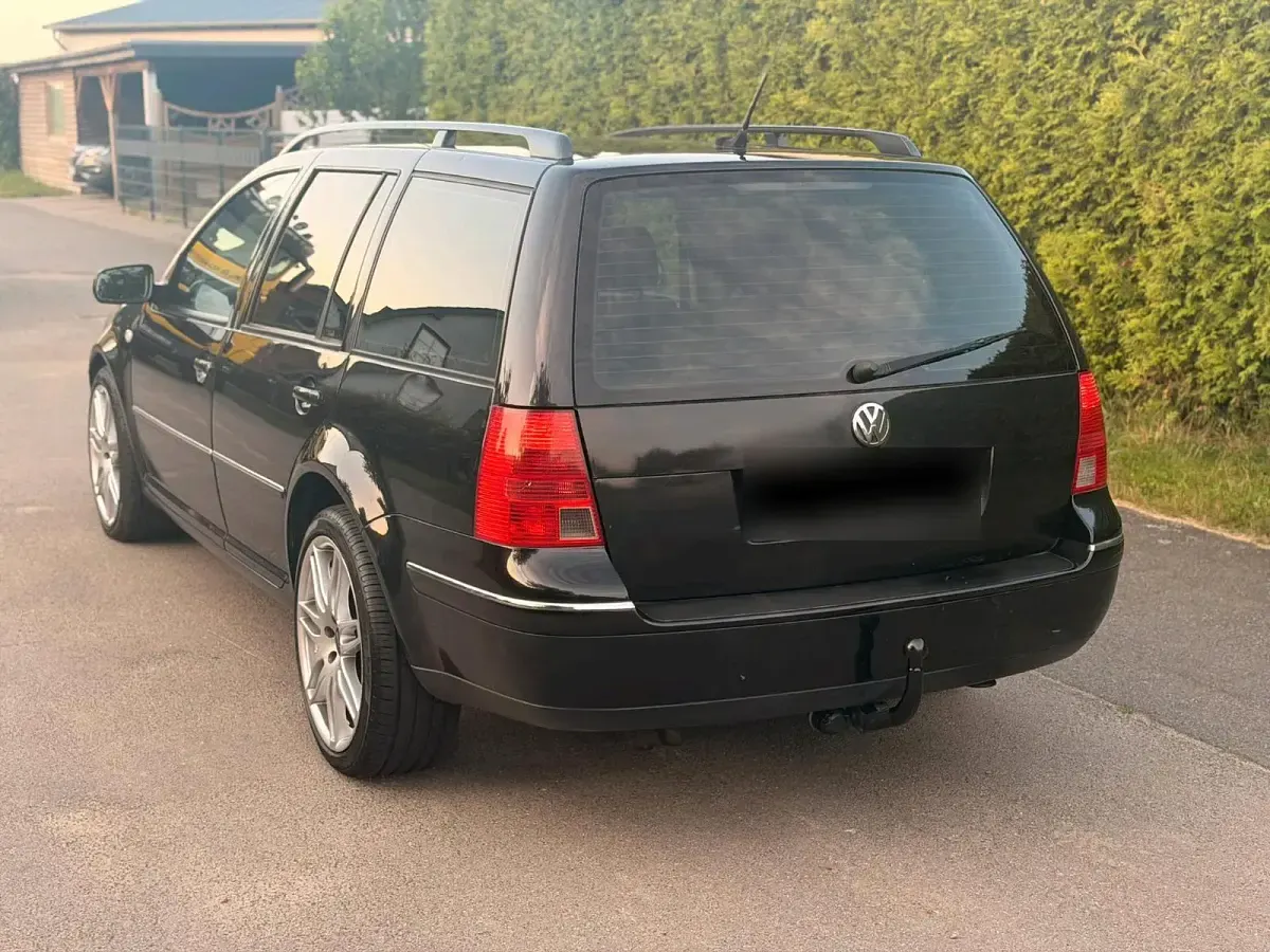 Gebraucht VW Bora Highline 101 PS (74 kW) 2003 Schwarz Kombi