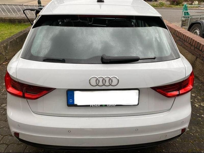Gebraucht Audi A1 Sportback Advanced 116 PS (85 kW) 2019 Weiß Kleinwagen