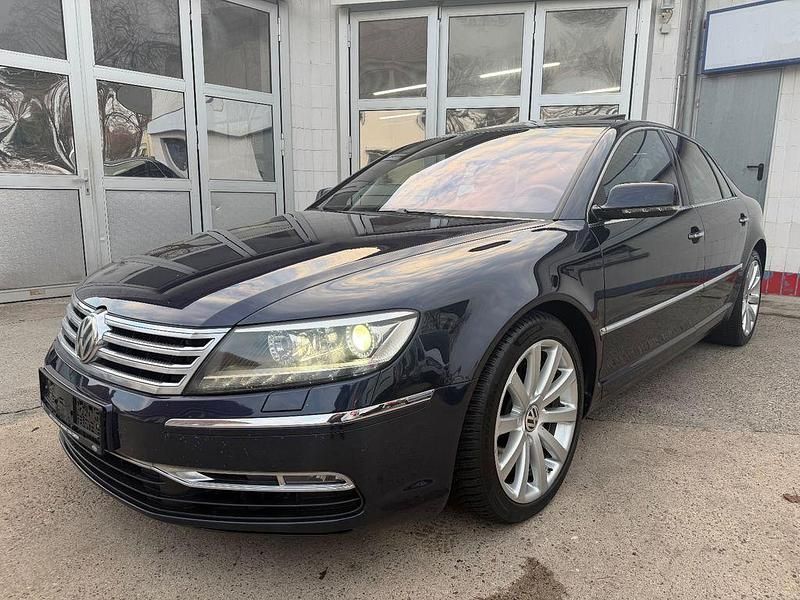 Second-hand VW Phaeton 239 CP (175 kW) 2012 Albastru Berlinǎ