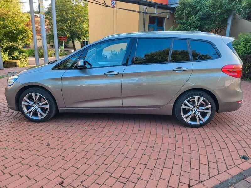 Gebraucht 2017 BMW 220 Comfort Edition Van / Kleinbus | 19.250 € (Teuer) - Bild 1/4