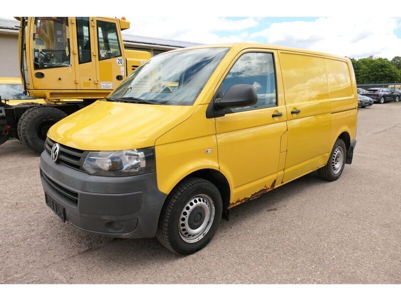 Ginstergelb r1032 Gebraucht 2011 VW T5 Van | 4.760 € - Bild 1/3