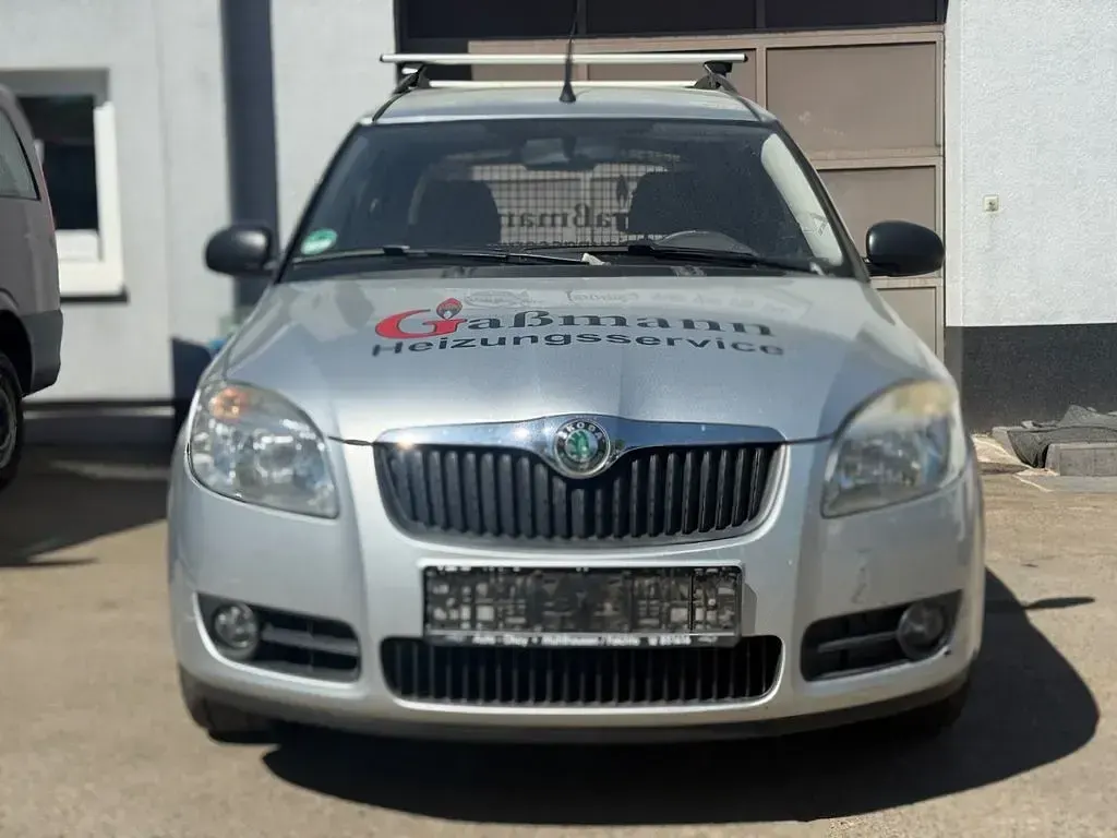 Gebraucht Skoda Roomster 80 PS (58 kW) 2009 Silber Van / Kleinbus