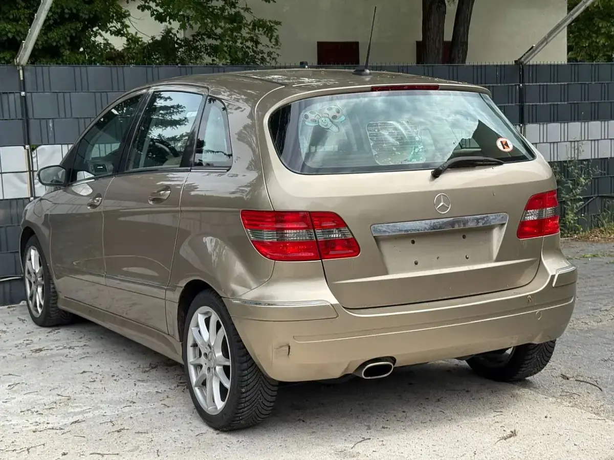Gebraucht Mercedes B200 Elegance 136 PS (100 kW) 2005 Bronze Van / Kleinbus