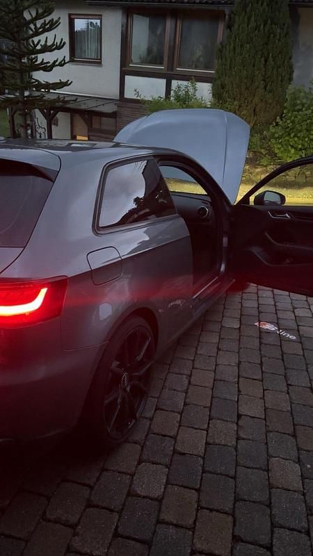 Gebraucht Audi A3 190 PS (139 kW) 2013 Grau Kleinwagen