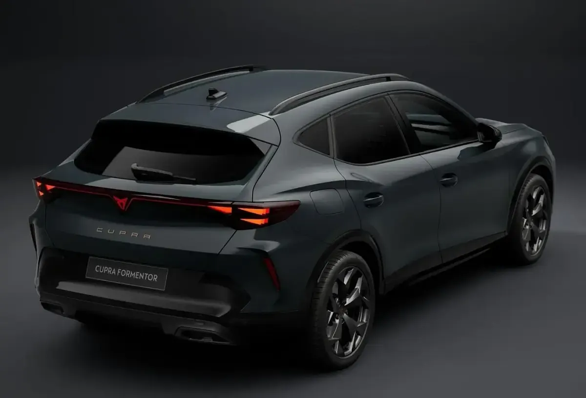 Neu Cupra Formentor 150 PS (110 kW) 2026 Fiord blau SUV