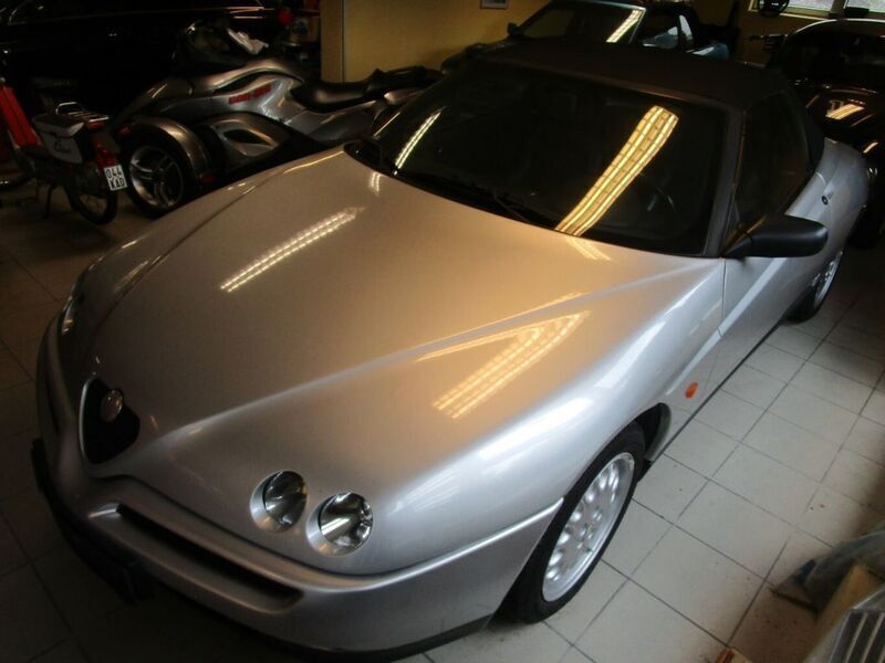 Gebraucht Alfa Romeo Spider 150 PS (110 kW) 1998 Silber Cabrio
