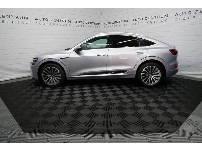 Gebraucht Audi e-tron S-Line 230 kW (313 PS) 2020 Florettsilber metallic SUV