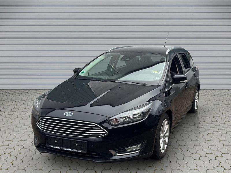 Gebraucht Ford Focus Titanium 125 PS (91 kW) 2016 Schwarz Limousine